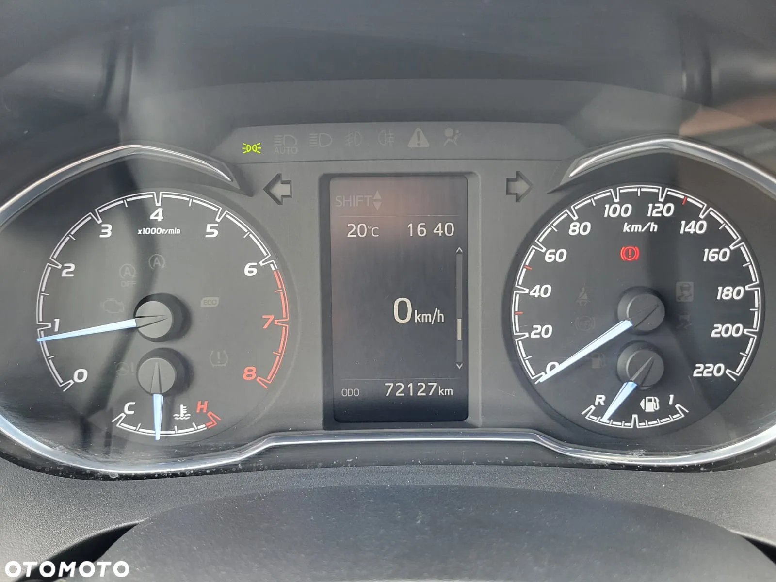 Toyota Yaris 1.0 VVT-i - 25