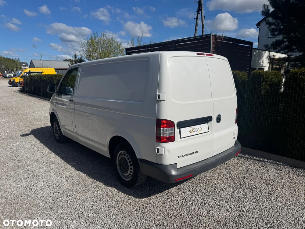 Volkswagen VW Transporter T5 LIFT**2.0 TDI Common Rail**Klimatyzacja**Sprowadzony - 6