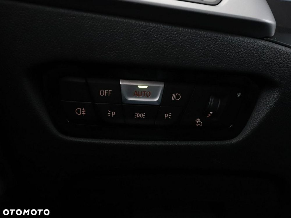 BMW Seria 3 320d MHEV Advantage - 36