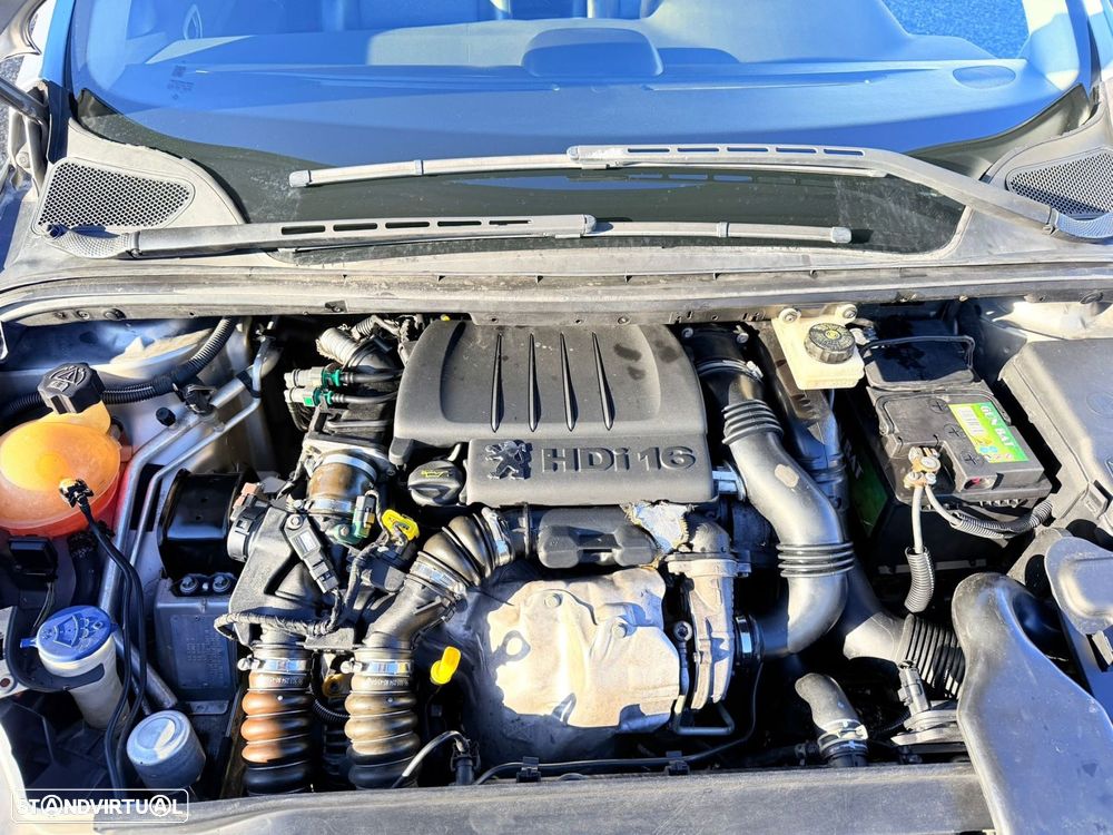 Peugeot 307 SW 1.6 HDi FAP Sport - 32