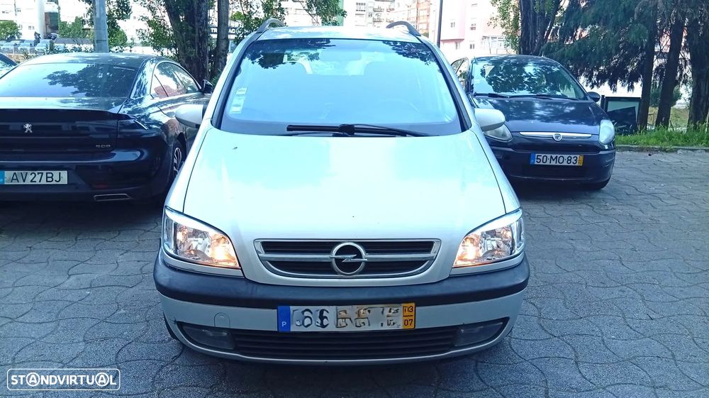 Opel Zafira 1.6 16V Comfort - 2