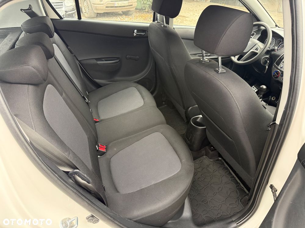Hyundai i20 - 8