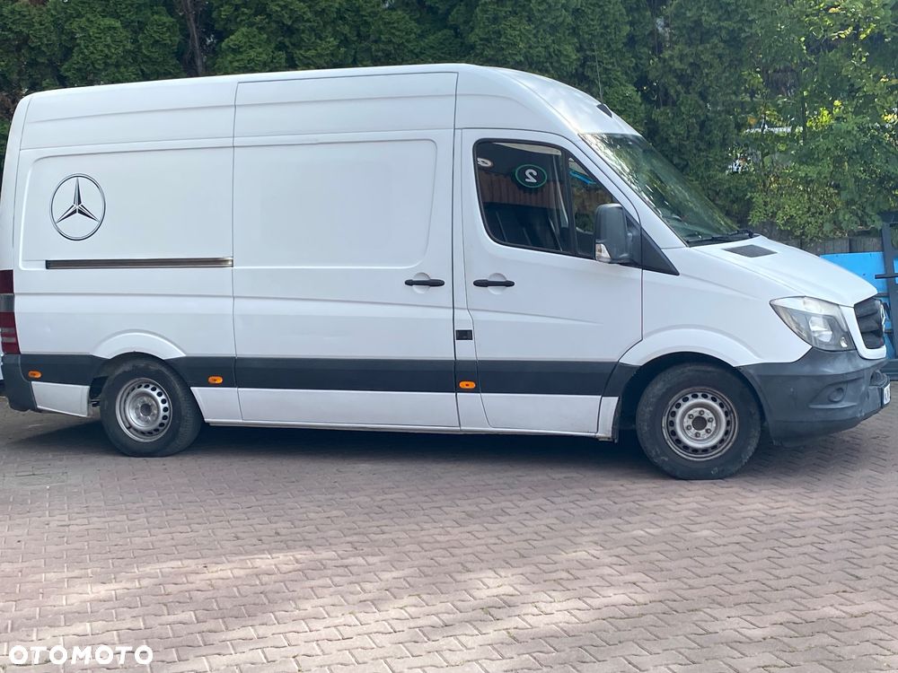 Mercedes-Benz Sprinter - 1
