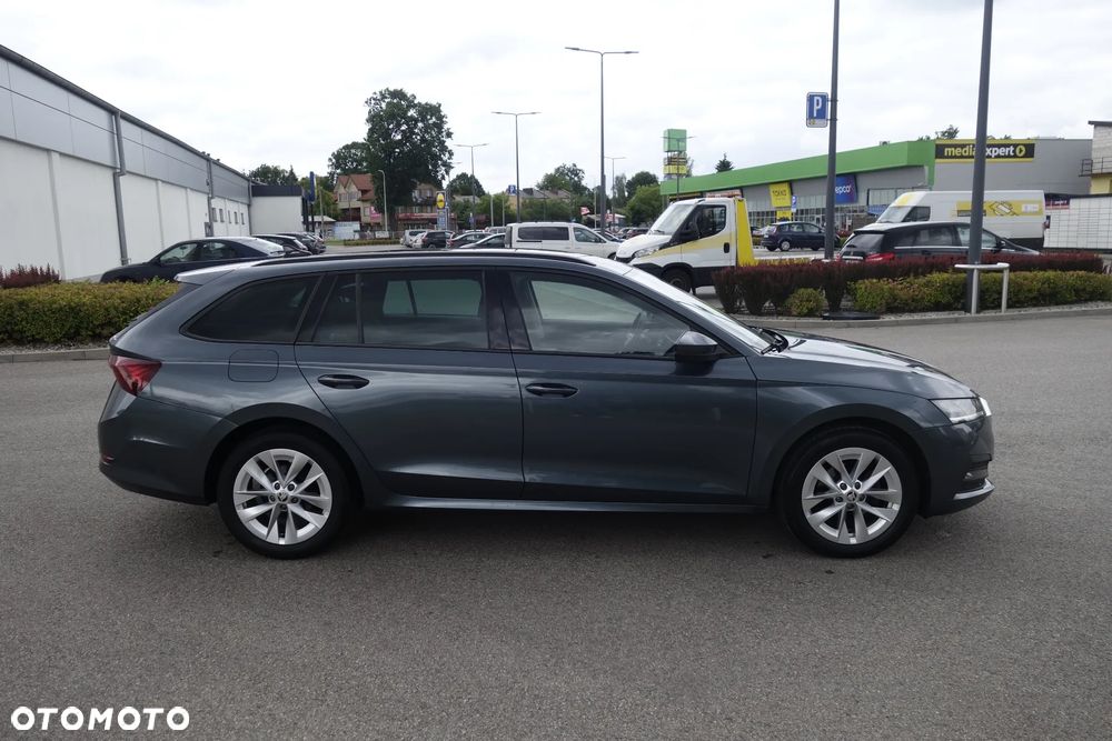Skoda Octavia 2.0 TDI Ambition DSG - 7