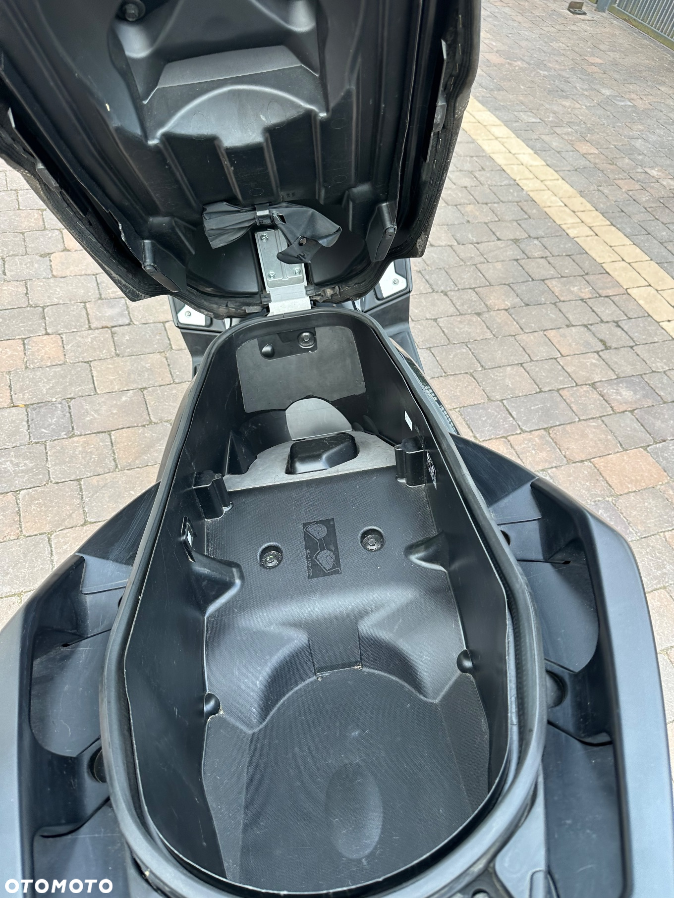 Yamaha X-max - 8