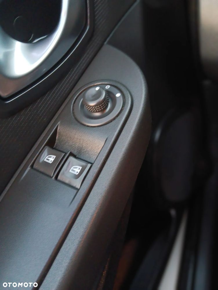 Renault Clio TCe 90 Dynamique - 26