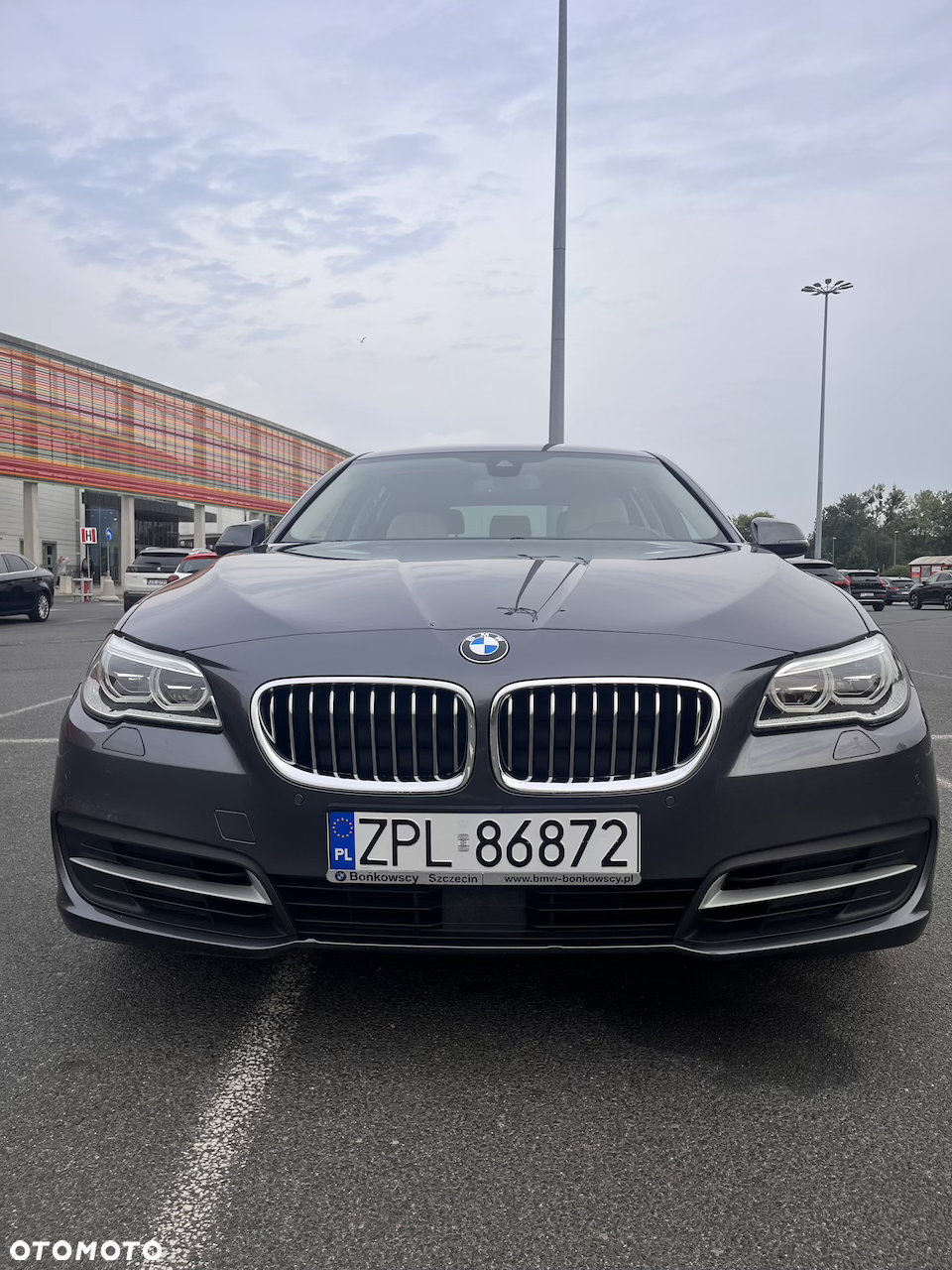 BMW Seria 5 520d xDrive - 6