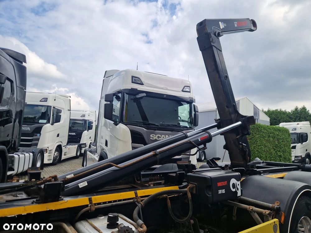 Scania R450 Topline Hakowiec Hiab Multilift - 23