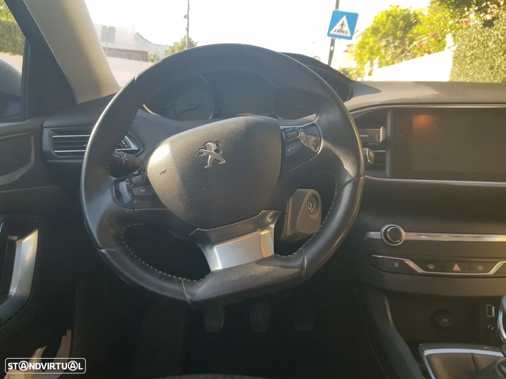 Peugeot 308 1.6 e-HDi Active - 7