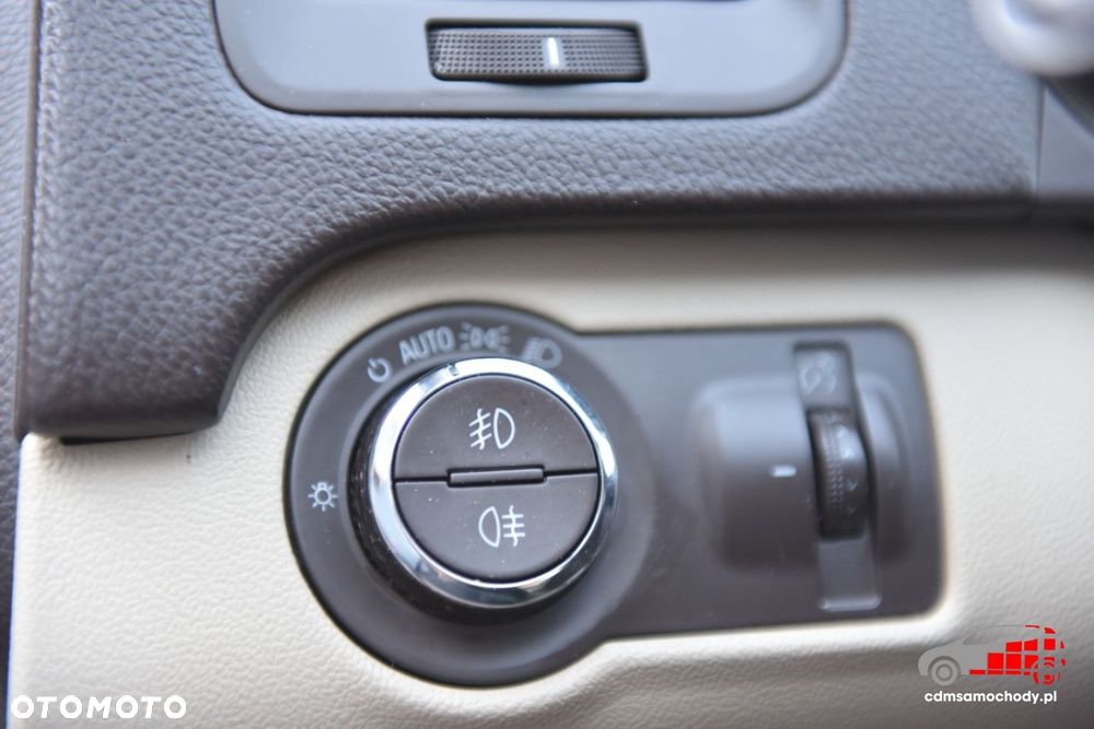 Opel Insignia - 35