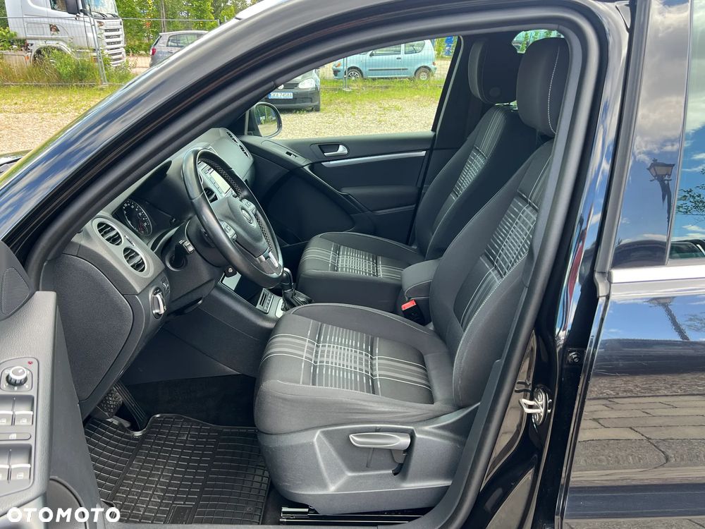 Volkswagen Tiguan 2.0 TSI 4Motion DSG Lounge Sport & Style - 18