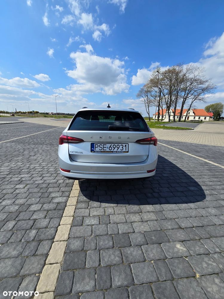 Skoda Octavia 2.0 TDI DSG Style - 4