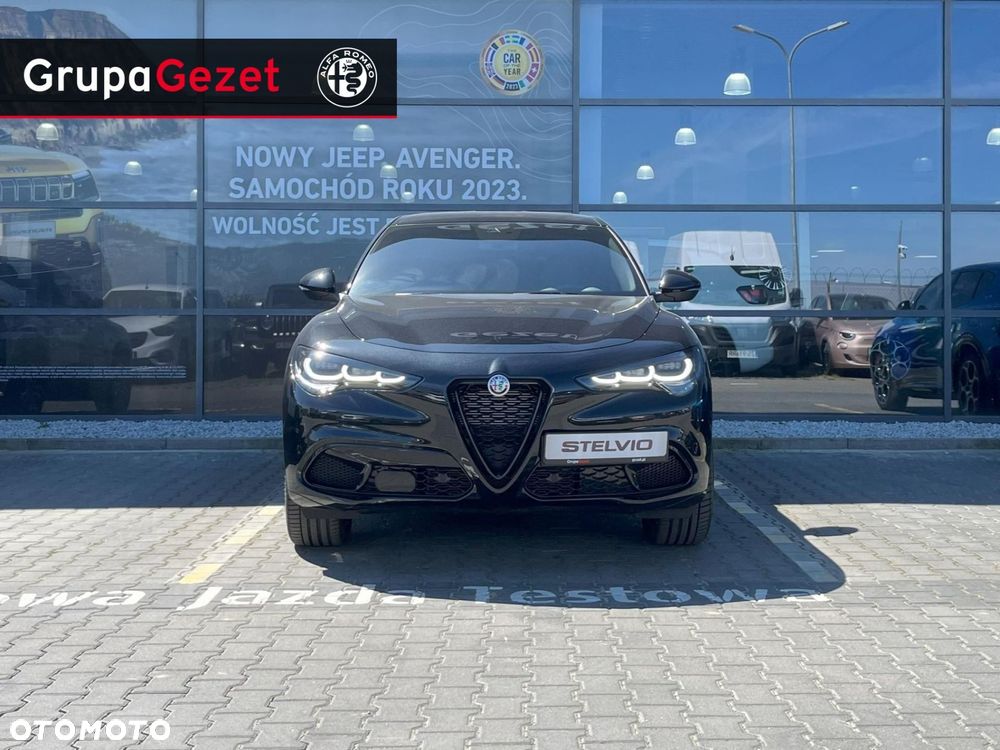 Alfa Romeo Stelvio - 10