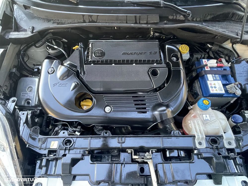 Fiat GRANDE PUNTO 1.3 JTD C/ AC - 29