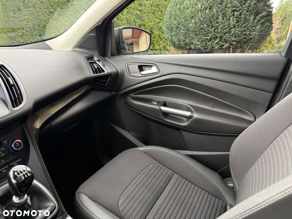 Ford Kuga 2.0 TDCi 4x4 Titanium - 35