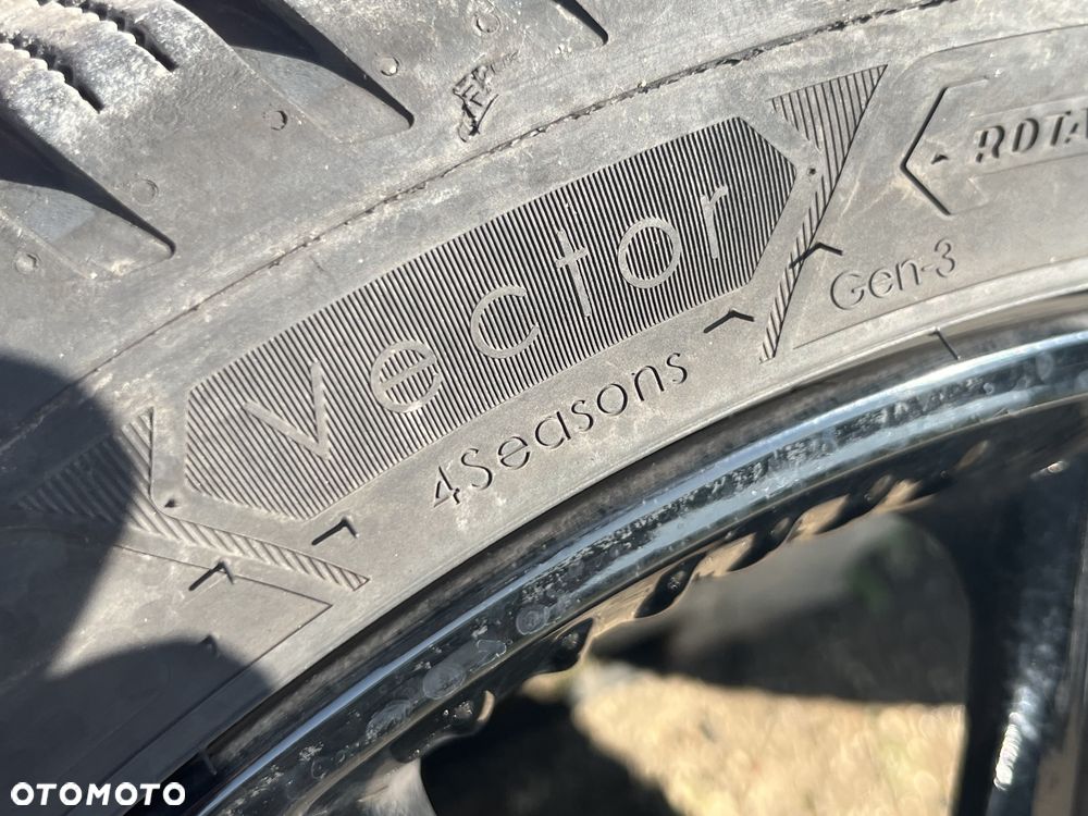 Koła felgi aluminiowe Toyota Yaris IV - 15