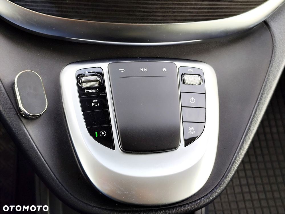 Mercedes-Benz Klasa V 300 d Extralang 4Matic 9G-TRONIC Avantgarde - 24