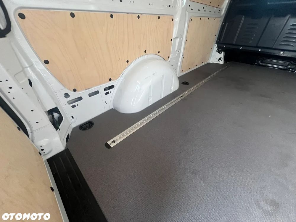 Mercedes-Benz Vito - 26