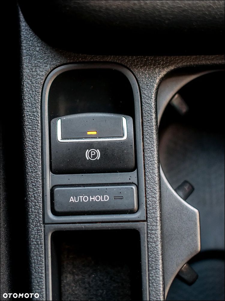 Volkswagen Tiguan - 32