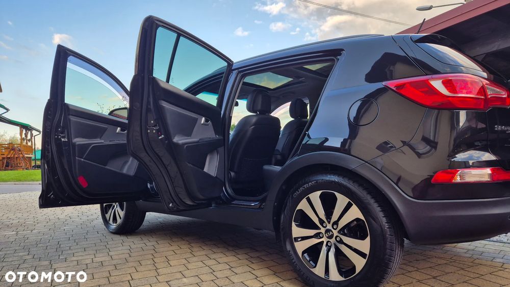 Kia Sportage 1.7 CRDI 2WD ISG Dream-Team Edition - 32