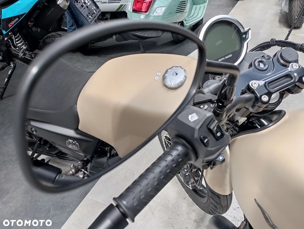Moto Guzzi V7 - 14