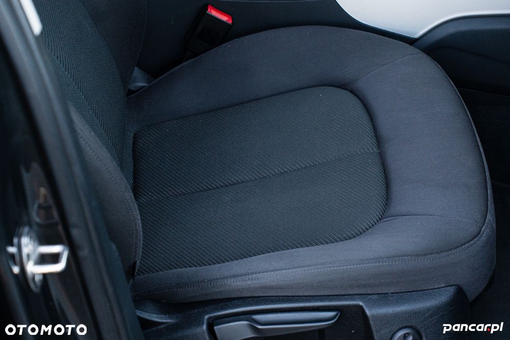 Audi A6 Avant 2.0 TDI ultra S tronic - 33