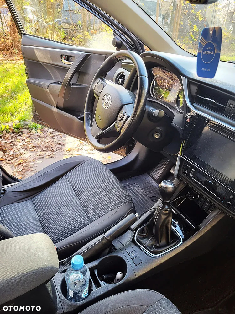 Toyota Corolla 1.6 Comfort - 12
