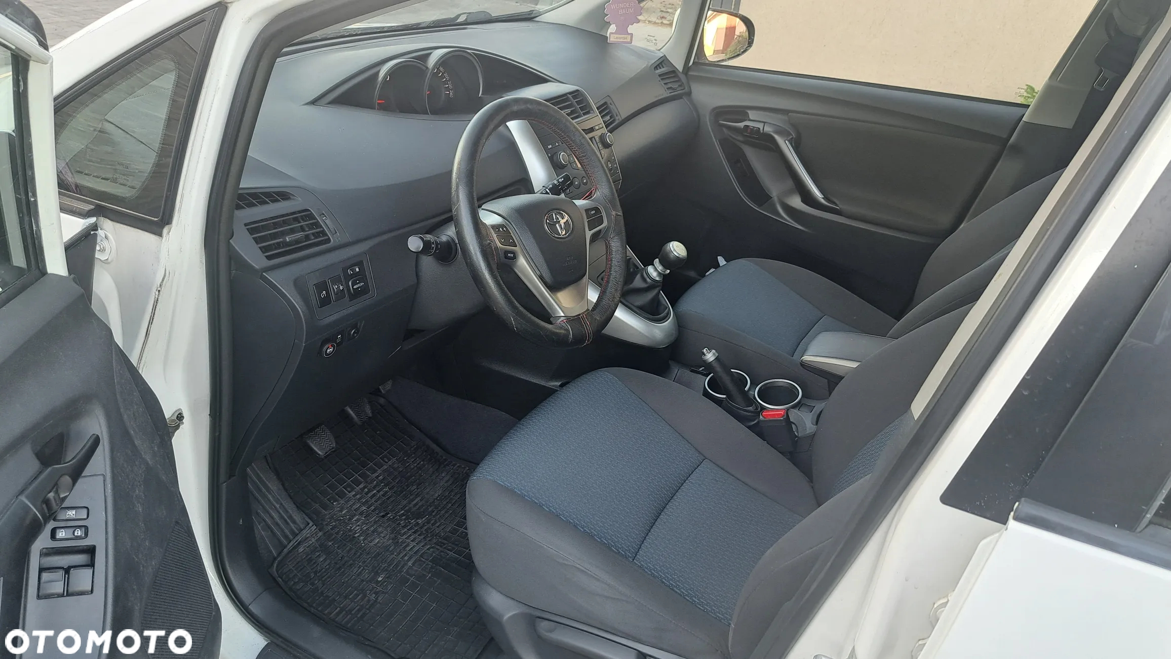 Toyota Verso 1.6 Active - 8