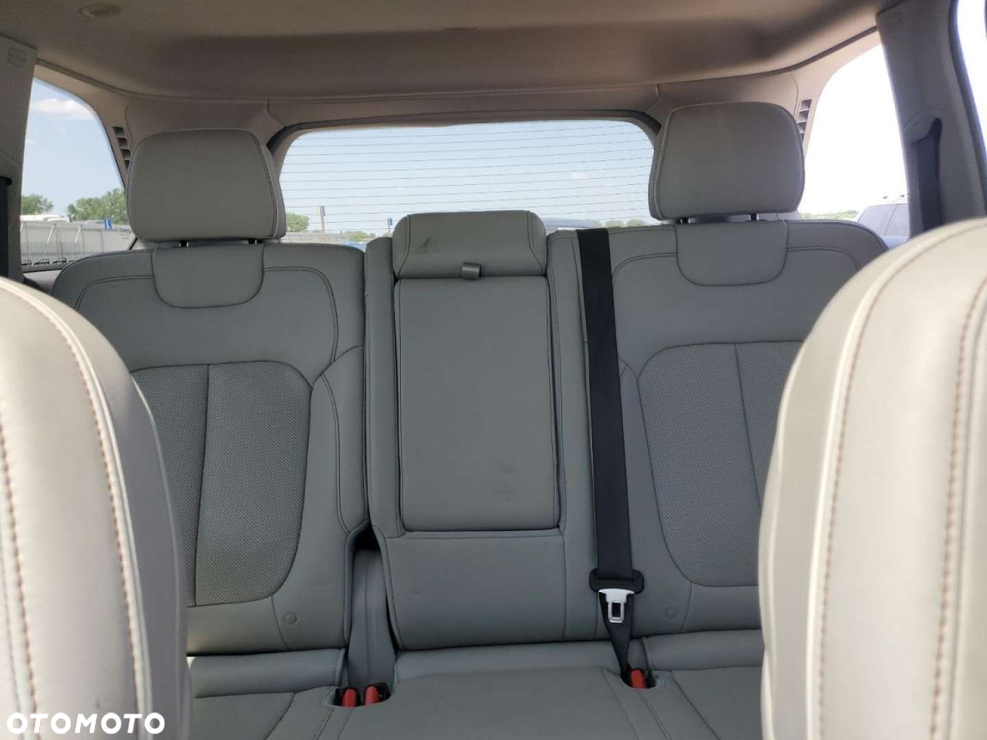 Jeep Grand Cherokee - 11