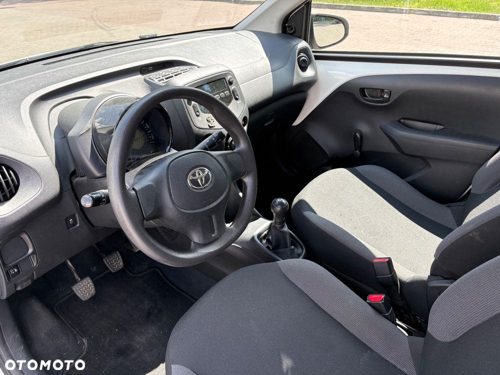 Toyota Aygo 1.0 VVT-i JBL Edition - 13