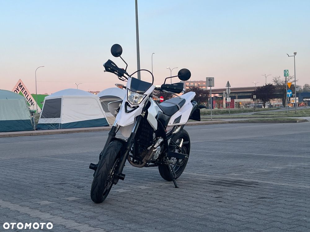 Yamaha WR - 12