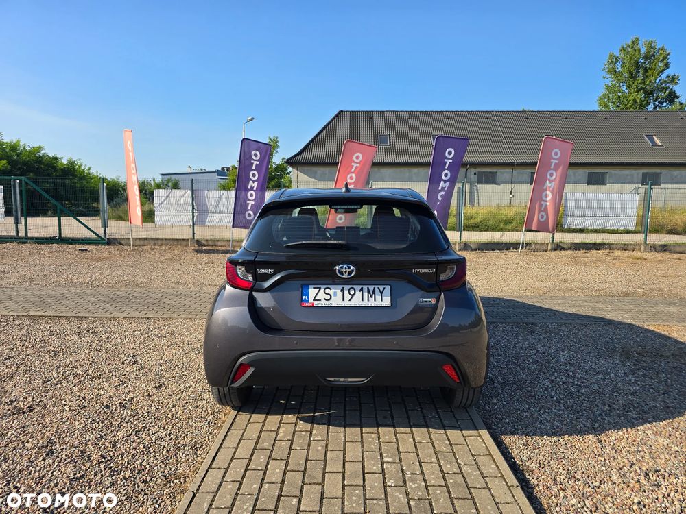 Toyota Yaris - 7