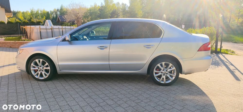 Skoda Superb 2.0 TDI Ambition - 10