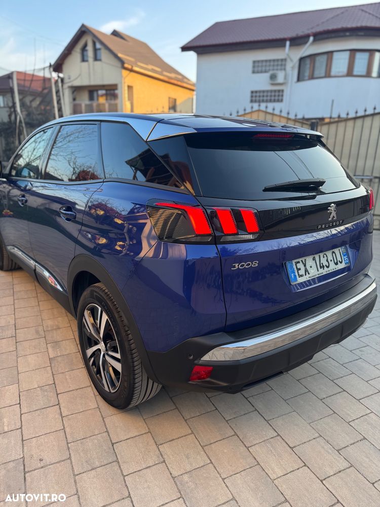 Peugeot 3008 PureTech 130 Stop & Start GPF EAT8 Allure - 6