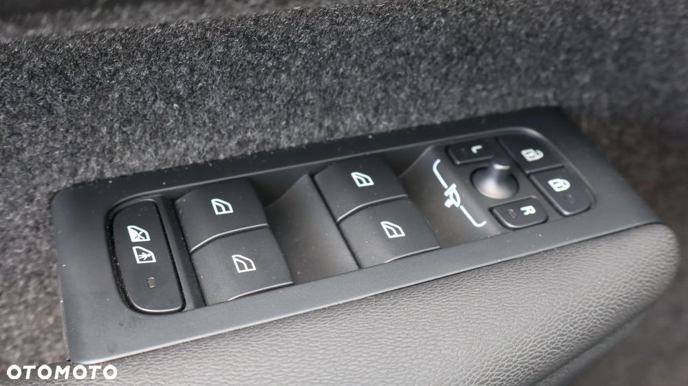 Volvo XC 40 B3 Core - 18
