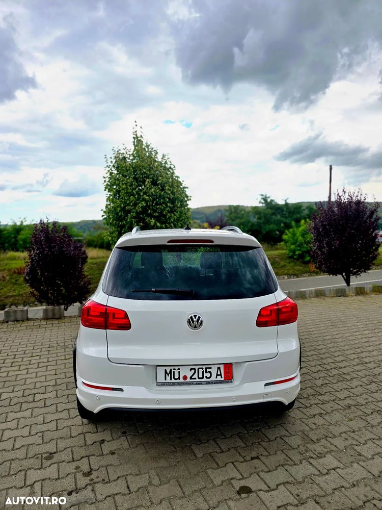 Volkswagen Tiguan 2.0 TDI DPF 4Motion DSG Lounge Track & Style - 4