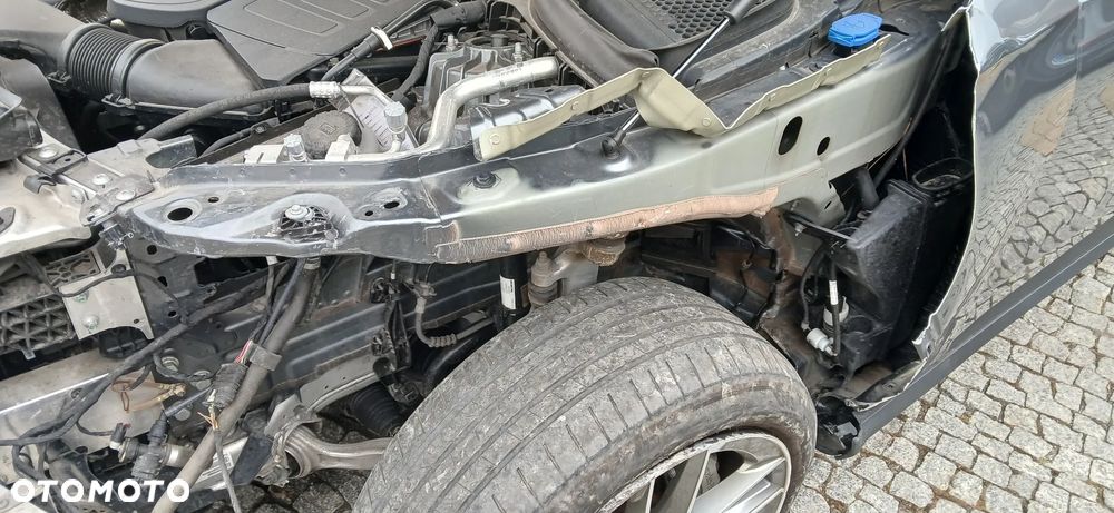 Mercedes-Benz GLC 200 mHEV 4-Matic AMG Line - 12