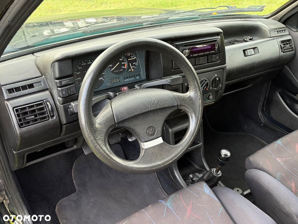 Volkswagen Polo - 10
