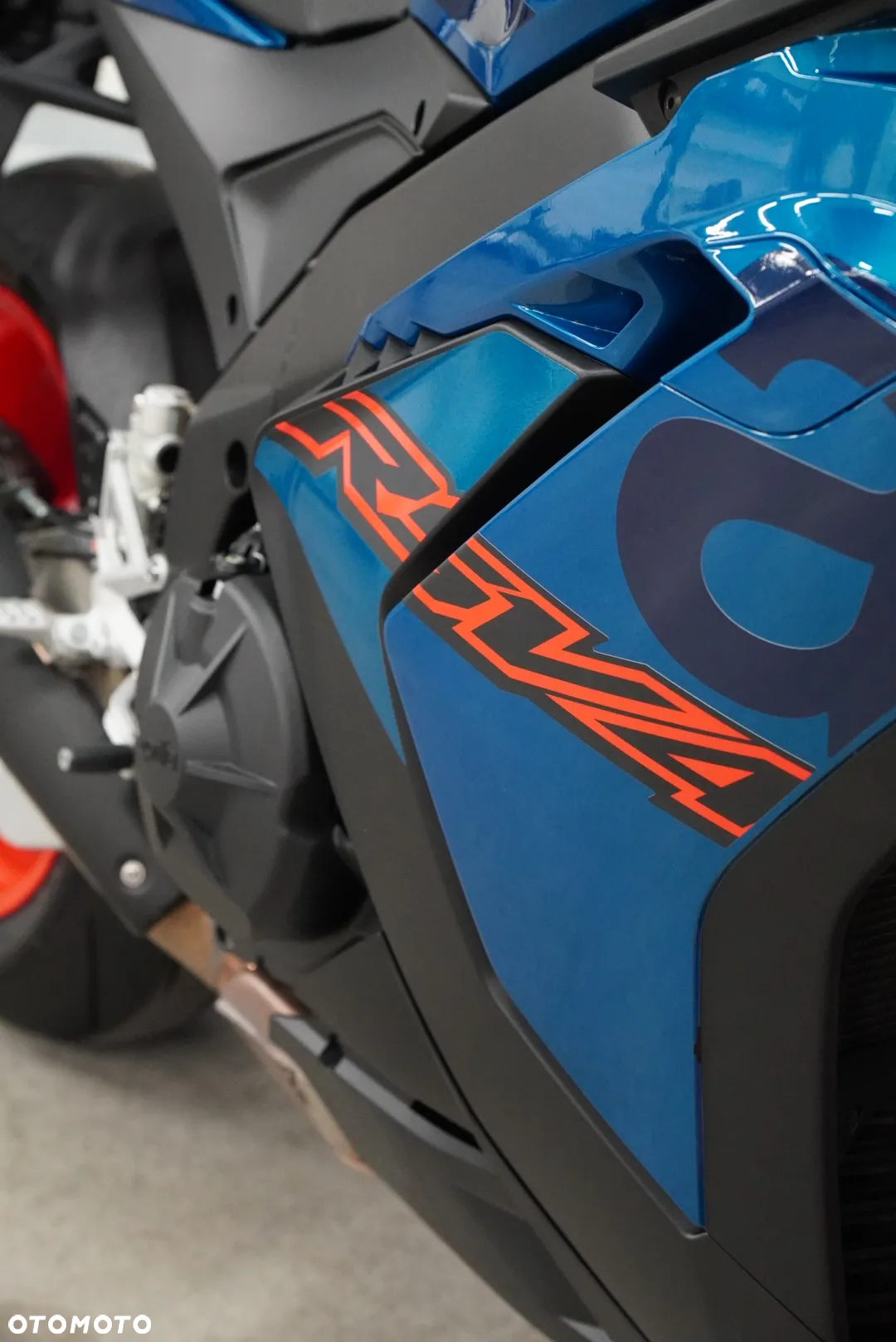 Aprilia RSV - 10