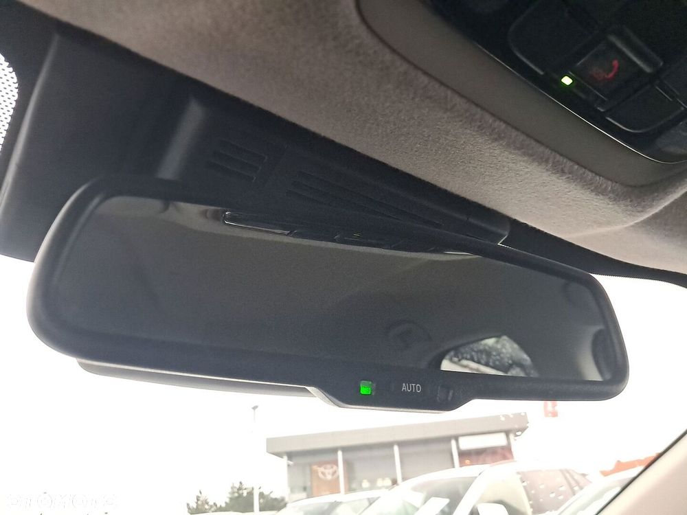 Toyota Yaris Hybrid 1.5 Style - 27