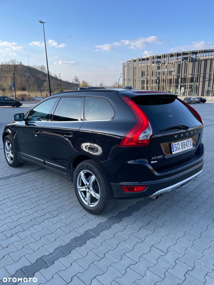 Volvo XC 60 D5 AWD Summum - 3