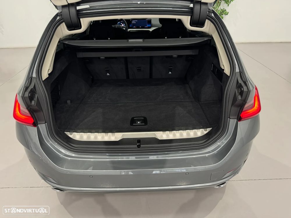 BMW 320 e Corporate Edition Auto - 14