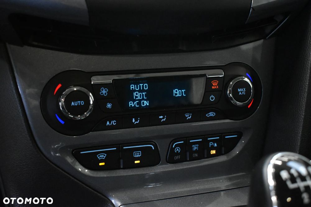 Ford Focus 1.6 TDCi Titanium ECOnetic - 12