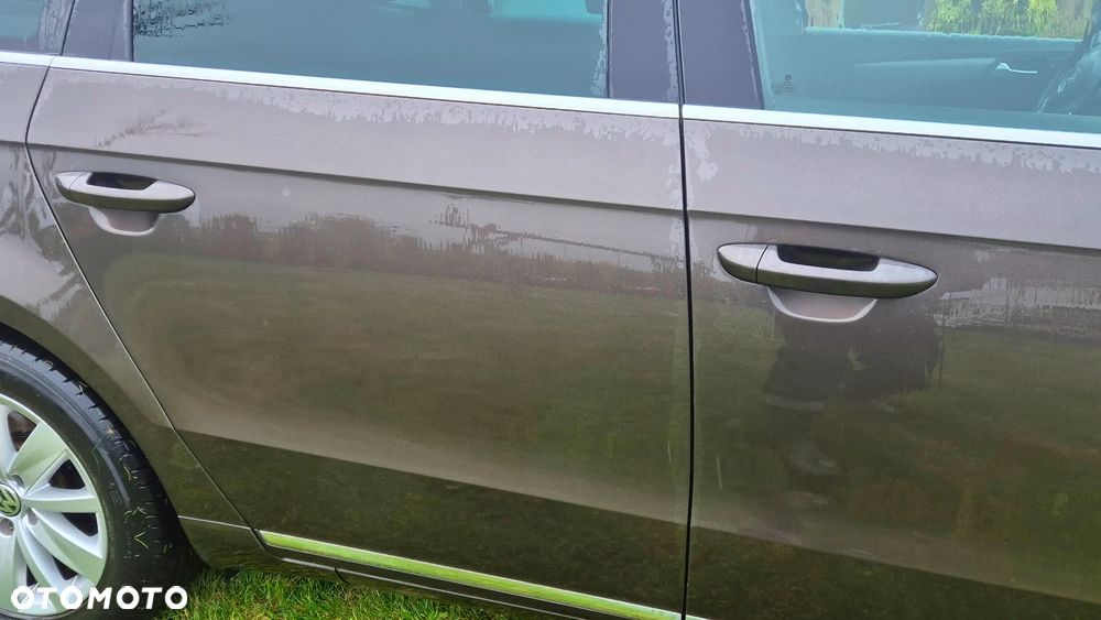 Volkswagen Passat - 11