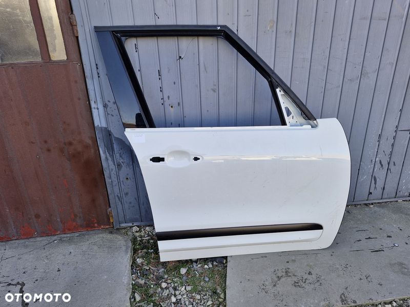 fiat 500l drzwi prawy przód przednie prawe - 1