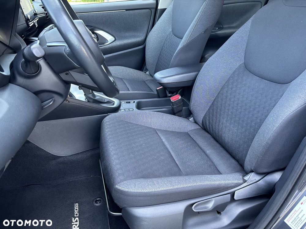 Toyota Yaris - 12