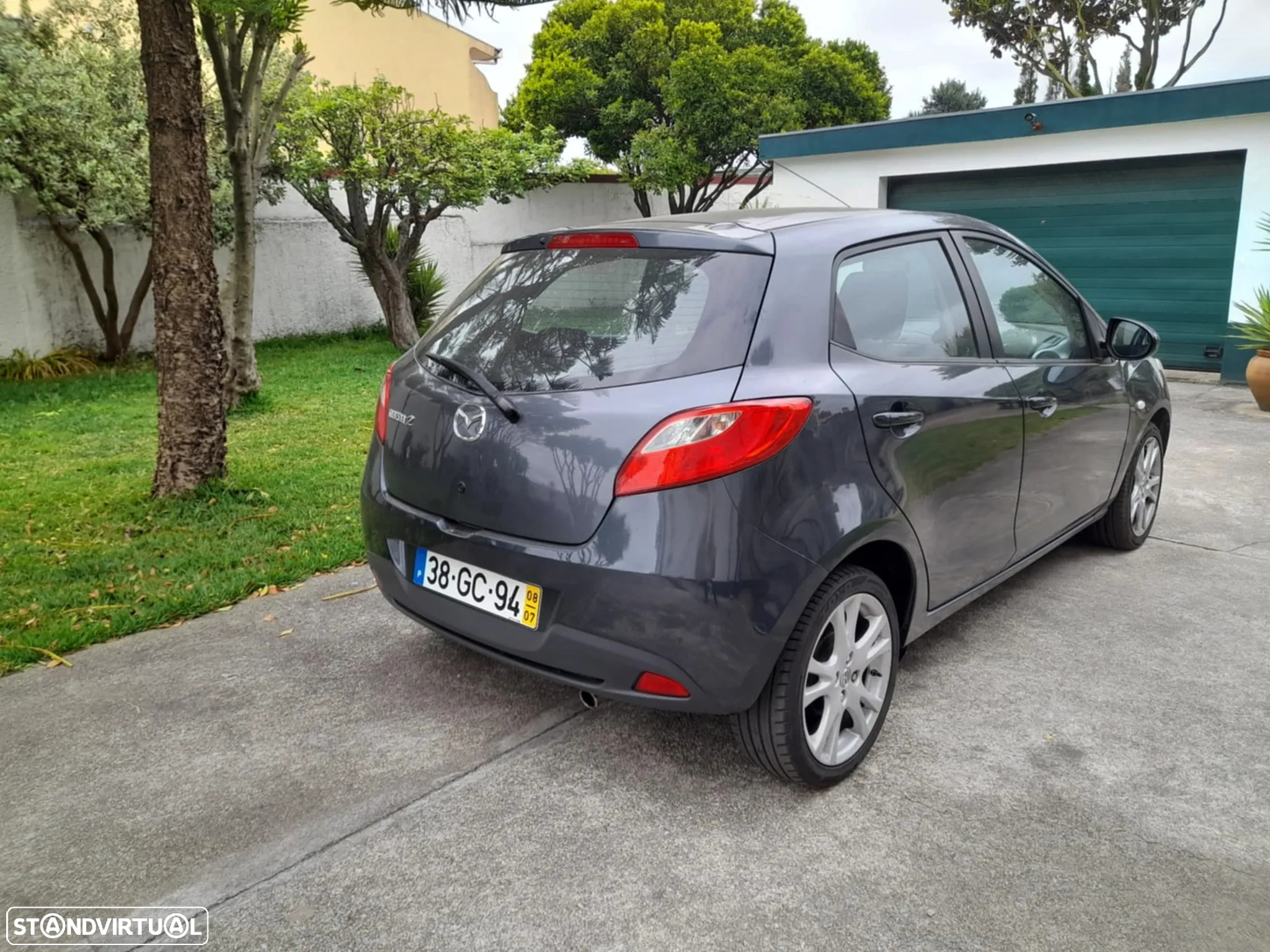 Mazda 2 1.3 MZR Sport - 10