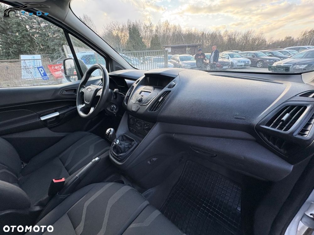 Ford Transit Connect - 19