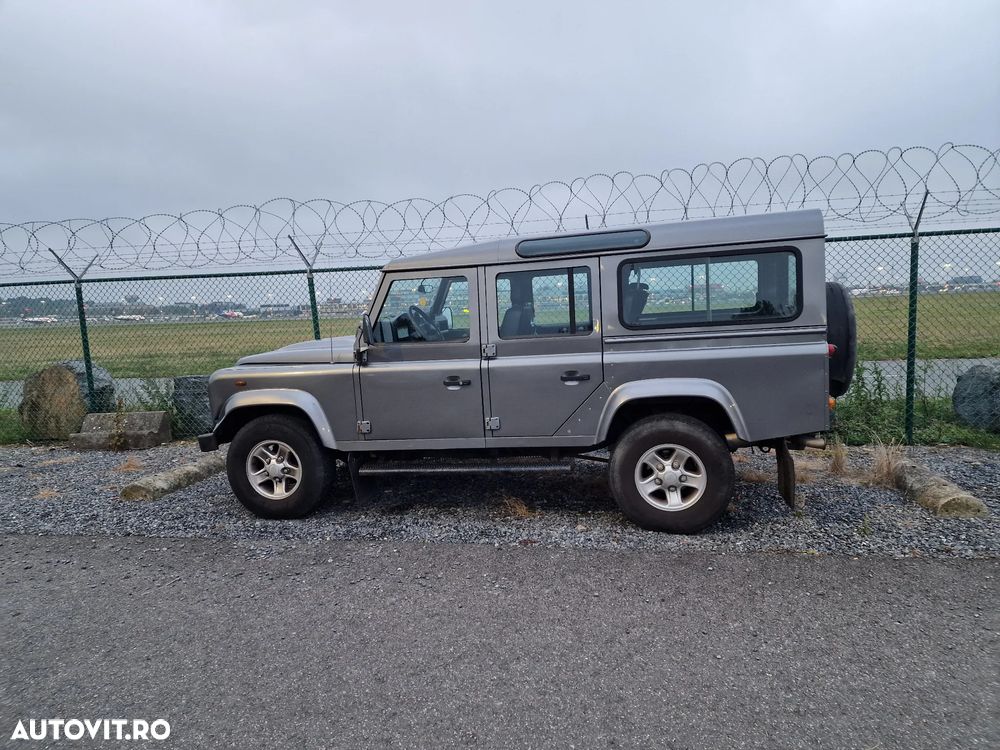 Land Rover Defender 110 2.4I SE - 21