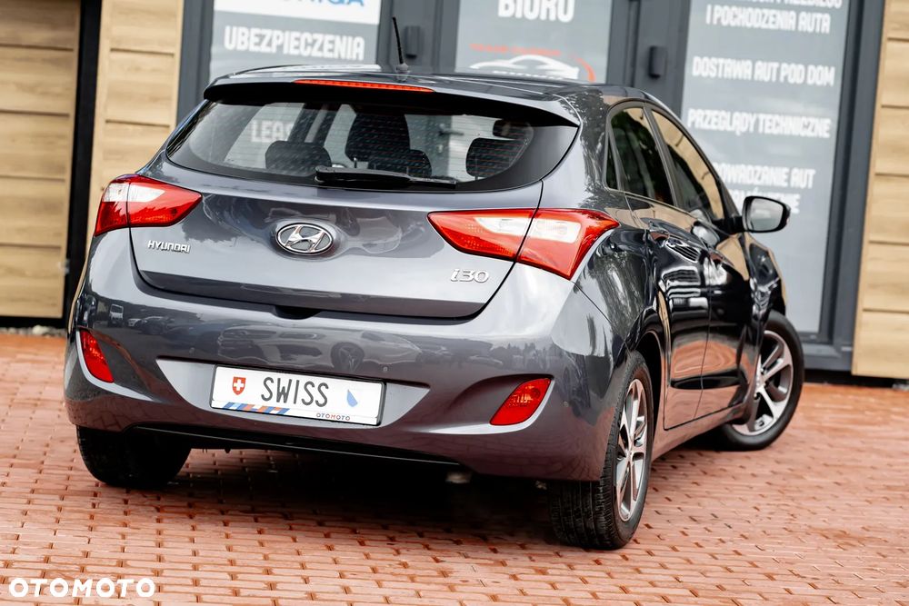 Hyundai i30 blue 1.6 GDI Style - 14